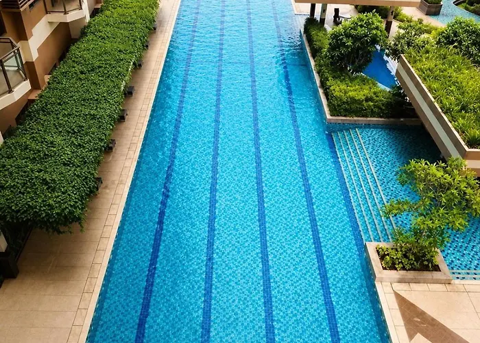 Escape To Radiance Pet Friendly 1Br Balcony 4* مانيلا